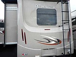 2015 Thor Motor Coach Hurricane Photo #5