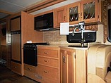 2015 Thor Motor Coach Hurricane Photo #13