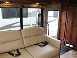 2016 Thor Motor Coach Hurricane Photo #6
