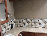 2016 Thor Motor Coach Hurricane Photo #10