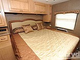 2016 Thor Motor Coach Hurricane Photo #10