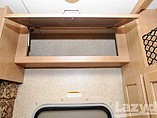2016 Thor Motor Coach Hurricane Photo #24