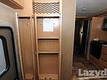 2016 Thor Motor Coach Hurricane Photo #25