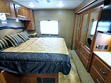 2016 Thor Motor Coach Hurricane Photo #12