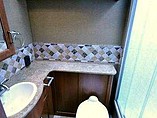 2016 Thor Motor Coach Hurricane Photo #15