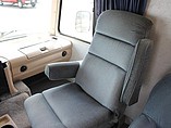 1998 Thor Motor Coach Hurricane Photo #5