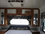 1998 Thor Motor Coach Hurricane Photo #24