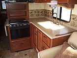2012 Thor Motor Coach Hurricane Photo #5