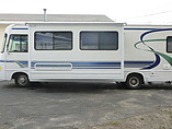1997 Thor Motor Coach Hurricane Photo #4