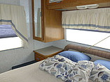 1997 Thor Motor Coach Hurricane Photo #14