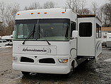 2003 Thor Motor Coach Hurricane Photo #2