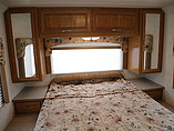 2003 Thor Motor Coach Hurricane Photo #15