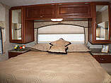 2009 Thor Motor Coach Hurricane Photo #8