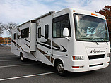 2009 Thor Motor Coach Hurricane Photo #9
