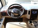 2014 Thor Motor Coach Hurricane Photo #10