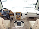 2014 Thor Motor Coach Hurricane Photo #6