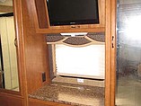 2014 Thor Motor Coach Hurricane Photo #16