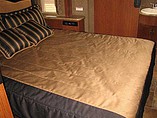 2015 Thor Motor Coach Hurricane Photo #26