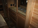 2015 Thor Motor Coach Hurricane Photo #22