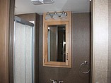 2015 Thor Motor Coach Hurricane Photo #26