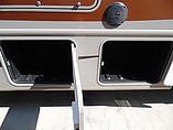 2015 Thor Motor Coach Hurricane Photo #3