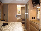 2015 Thor Motor Coach Hurricane Photo #22