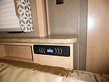 2015 Thor Motor Coach Hurricane Photo #24