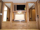 2015 Thor Motor Coach Hurricane Photo #26