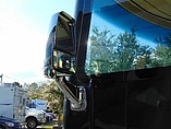 2015 Thor Motor Coach Hurricane Photo #4