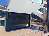 2015 Thor Motor Coach Hurricane Photo #11
