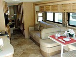 2015 Thor Motor Coach Hurricane Photo #11