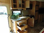 2015 Thor Motor Coach Hurricane Photo #20