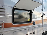 2015 Thor Motor Coach Hurricane Photo #7