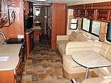 2015 Thor Motor Coach Hurricane Photo #9