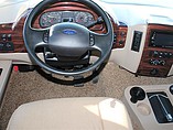 2015 Thor Motor Coach Hurricane Photo #10