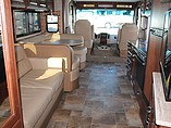 2015 Thor Motor Coach Hurricane Photo #12