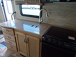 2015 Thor Motor Coach Hurricane Photo #12