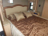 2015 Thor Motor Coach Hurricane Photo #18