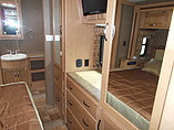 2015 Thor Motor Coach Hurricane Photo #19