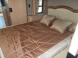 2015 Thor Motor Coach Hurricane Photo #22