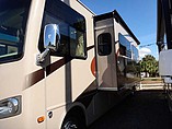2015 Thor Motor Coach Hurricane Photo #4