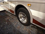 2015 Thor Motor Coach Hurricane Photo #16