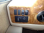 2015 Thor Motor Coach Hurricane Photo #29