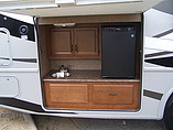 2014 Thor Motor Coach Hurricane Photo #4