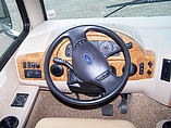 2014 Thor Motor Coach Hurricane Photo #10