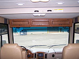 2014 Thor Motor Coach Hurricane Photo #16