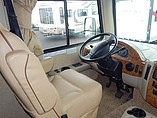 2014 Thor Motor Coach Hurricane Photo #11