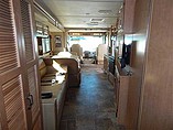 2015 Thor Motor Coach Hurricane Photo #5