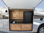 2015 Thor Motor Coach Hurricane Photo #5