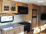 2015 Thor Motor Coach Hurricane Photo #11